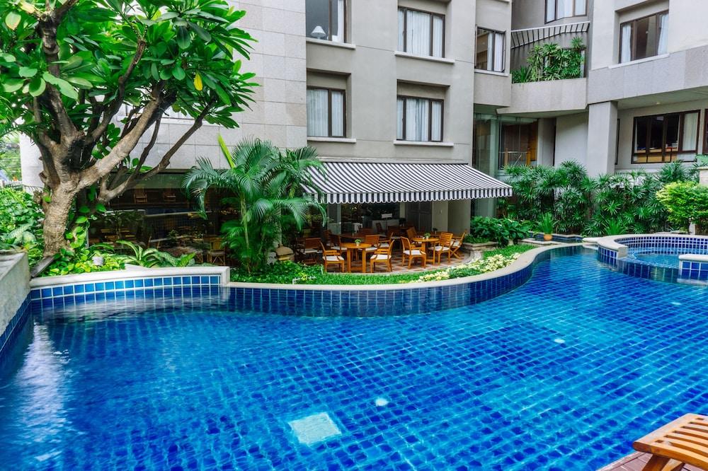 Silom Serene, a Boutique Hotel - Outdoor Pool