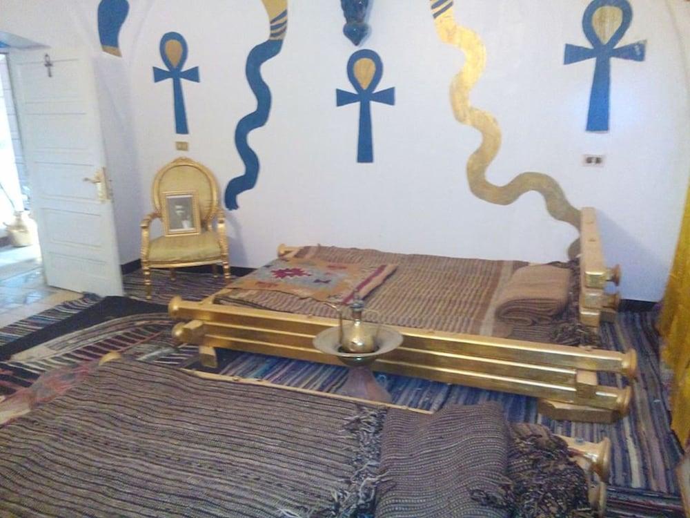 Golden Pharaoh - Room
