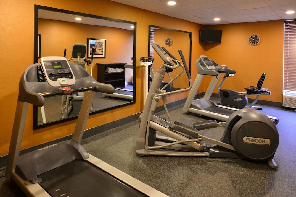 Holiday Inn Express Crestwood, an IHG Hotel - Fitness Facility