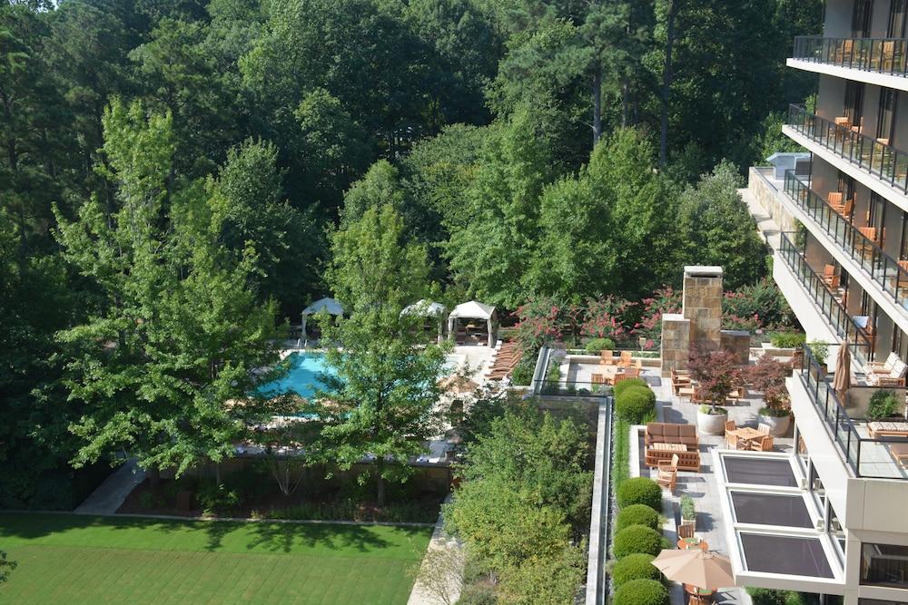 The Umstead Hotel and Spa - Property Grounds