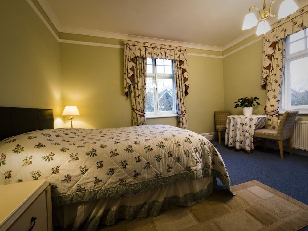 Sandfield Guest House - Room