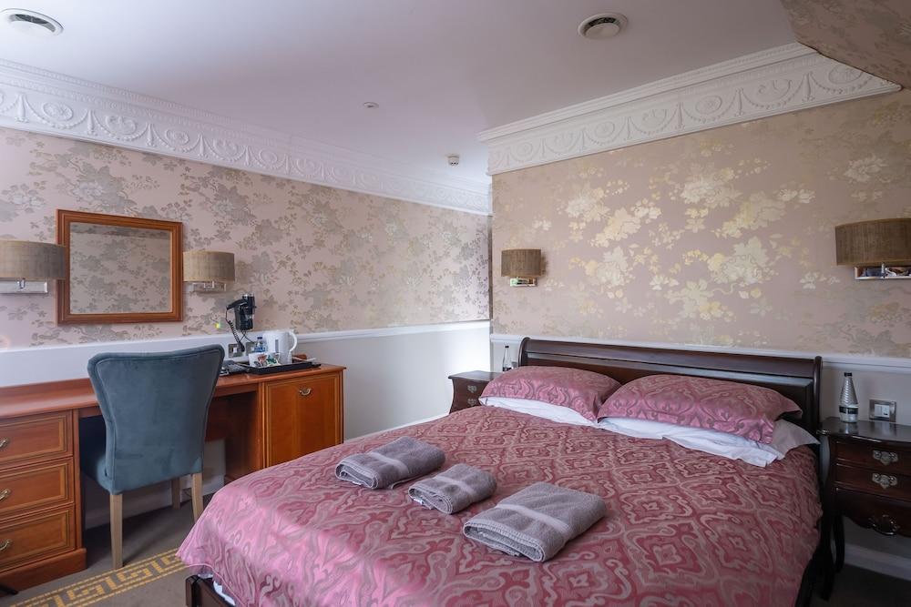 Guildford Manor Hotel & Spa - Room