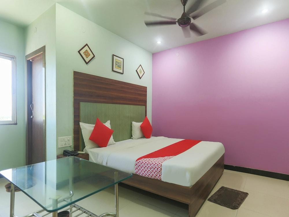 OYO 45790 Hotel Bhubaneswari Classic - Featured Image