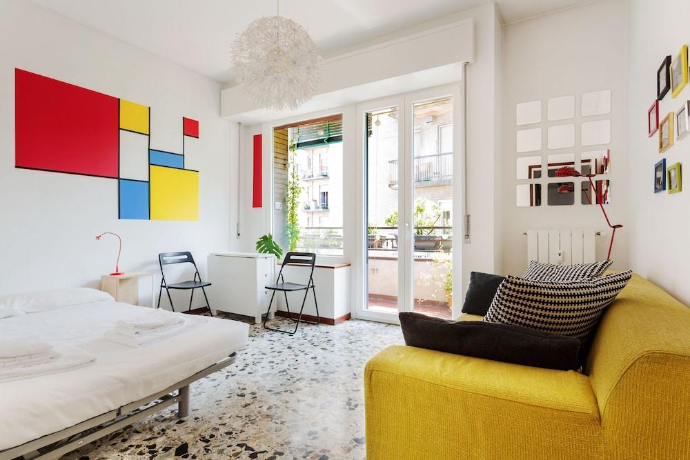 Mondrian Apartment in Milan - Featured Image
