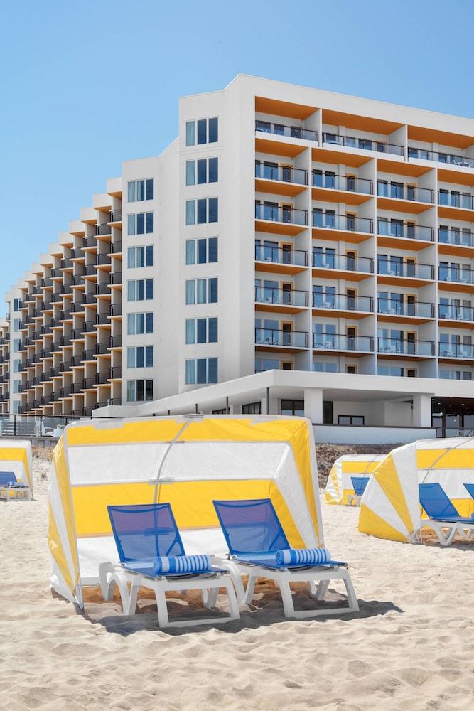 Delta Hotels by Marriott Virginia Beach Waterfront - Beach