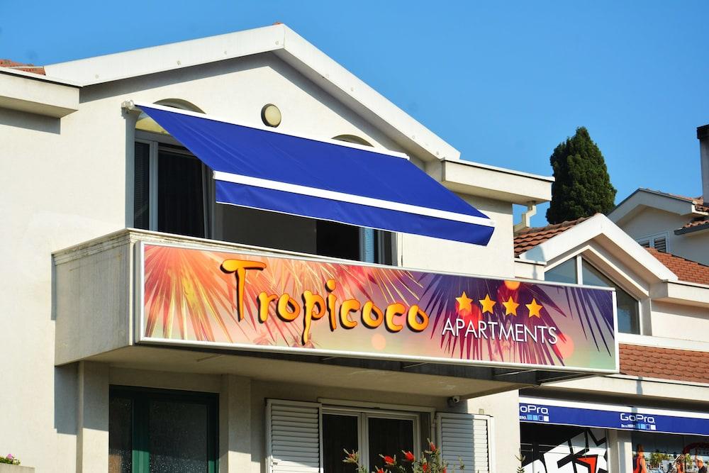 Apartments Tropicoco - Hotel Front