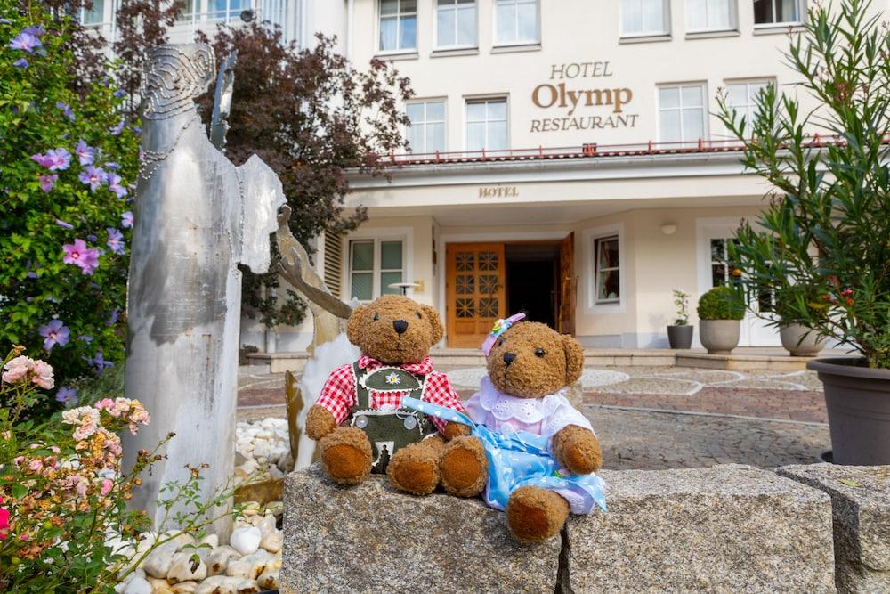 Olymp Munich - Exterior