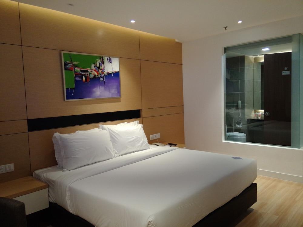 Hotel Excelsior - Room