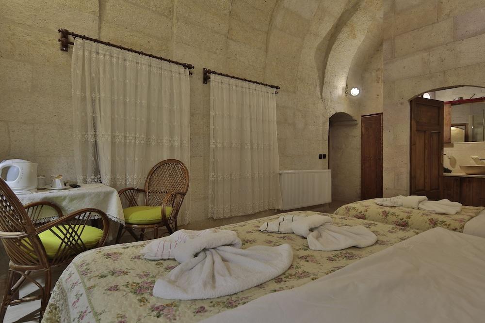 View Cave Hotel - Room