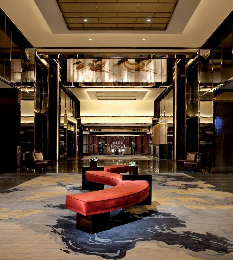The Ritz Carlton Hong Kong - Lobby Sitting Area