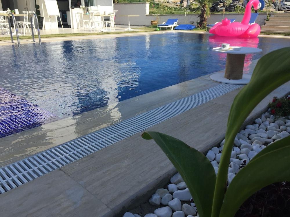 My Vera Alacati Butik Otel - Outdoor Pool