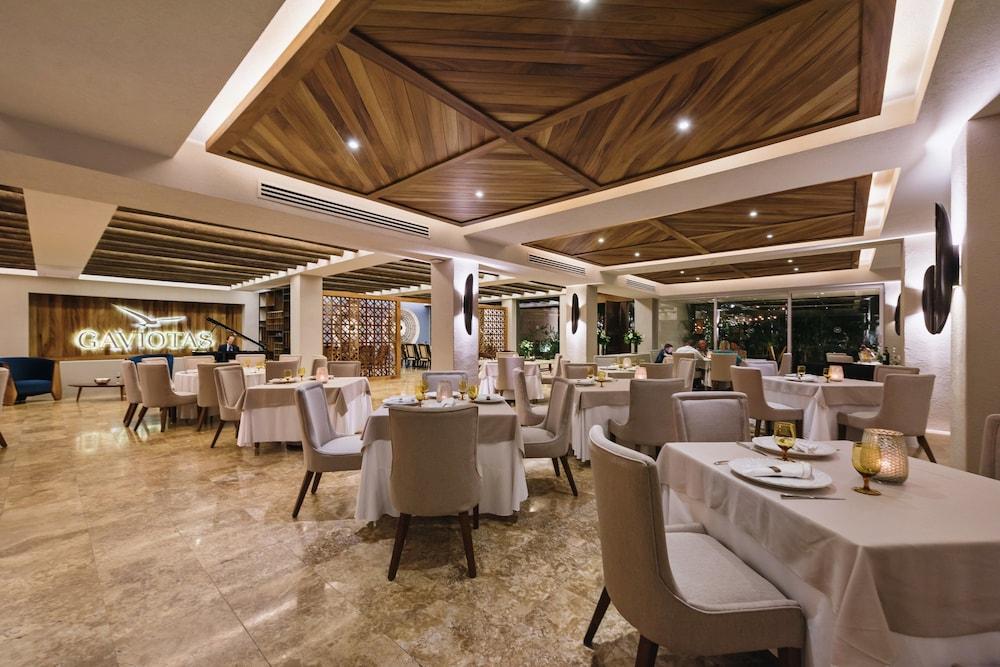 The Club at Sheraton Buganvilias Adults Only - Restaurant