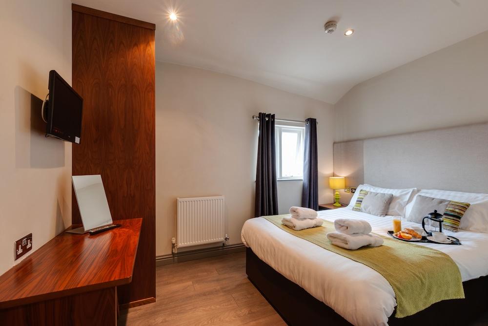 Base Serviced Apartments - City Road - Room