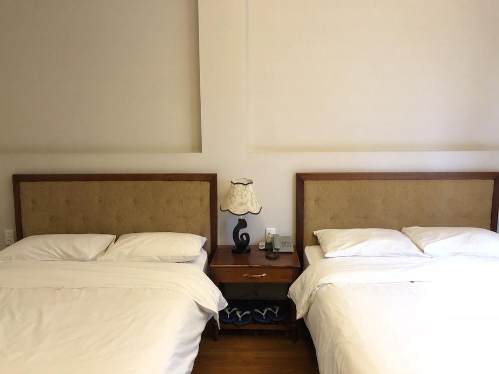 Dreams Hotel - Room
