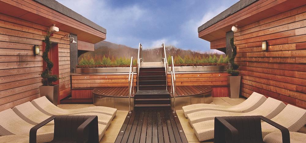 Luxury Loch Lomond Lodge - Outdoor Spa Tub