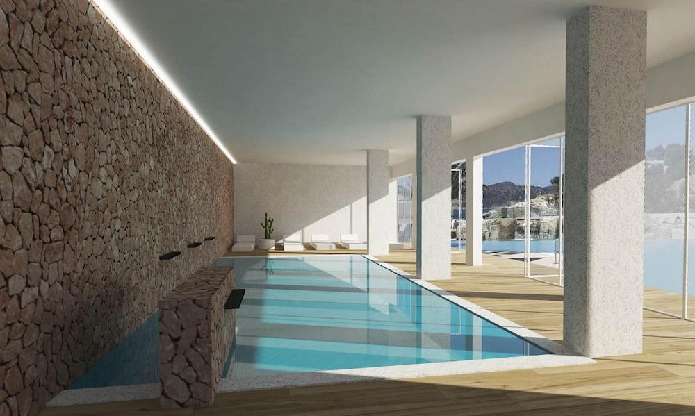 FERGUS Style Cala Blanca Suites - Indoor Pool