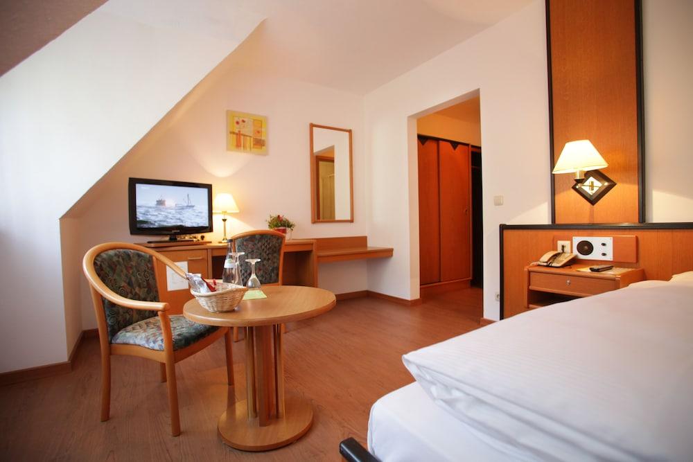 Landidyll Hotel Zum Alten Schloss - Room