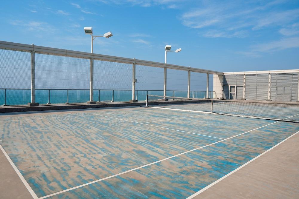 Olive Tree Residence - Tennis Court