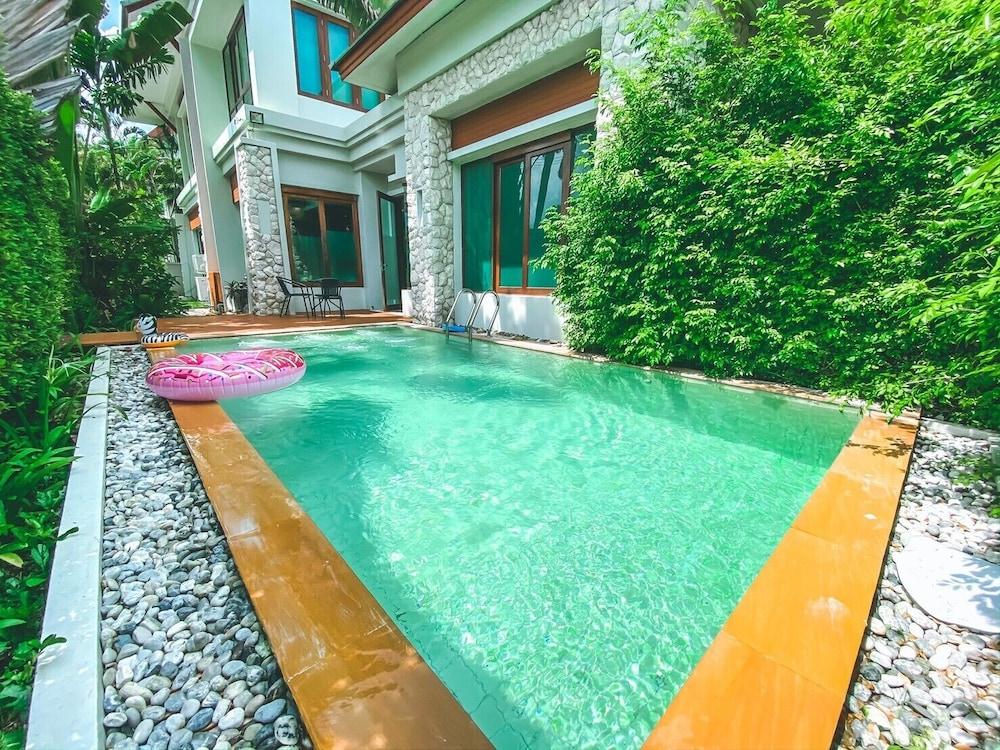 Royal Sammuk villas - Outdoor Pool