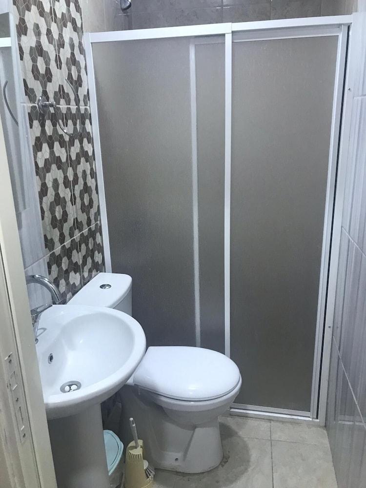 Asya Geyikli Apart Otel - Bathroom