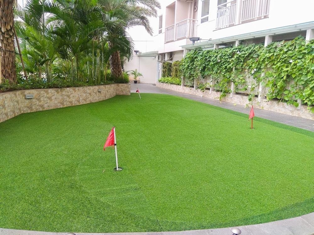 Luxury 1BR Apartment with Golf View at Mustika Golf Residence - Exterior