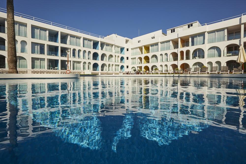 Ebano Hotel Apartments & Spa - Outdoor Pool