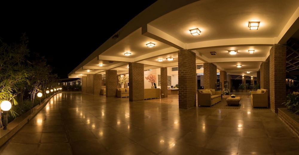K Resort - Lobby