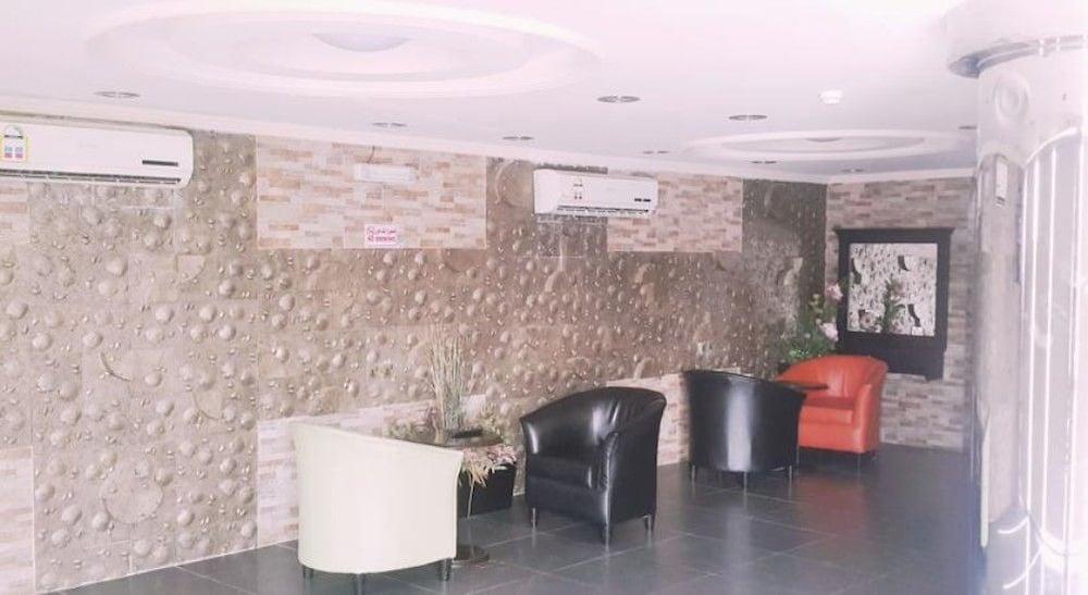 Al Fanar Global Hotel Suites - Lobby Sitting Area