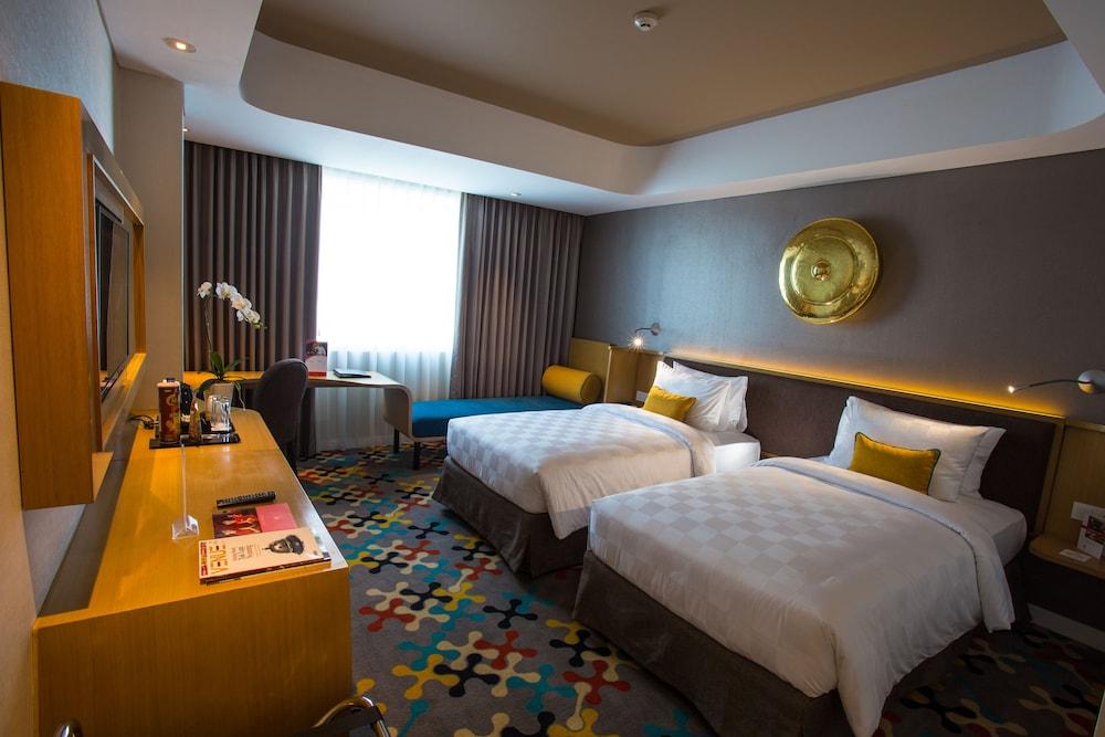 Hotel Ciputra Cibubur - Room