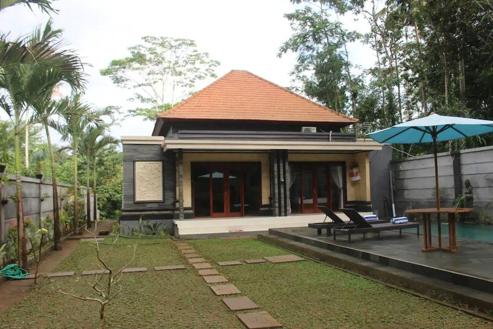 Pondok Yana Villa - Featured Image