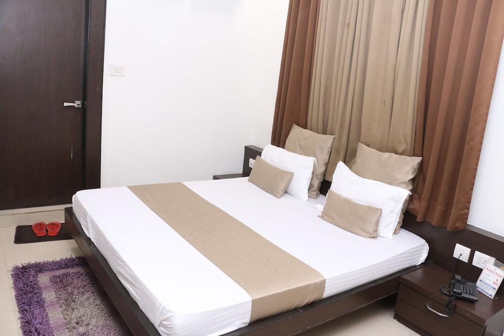 Hotel Shalimar Deluxe - Room