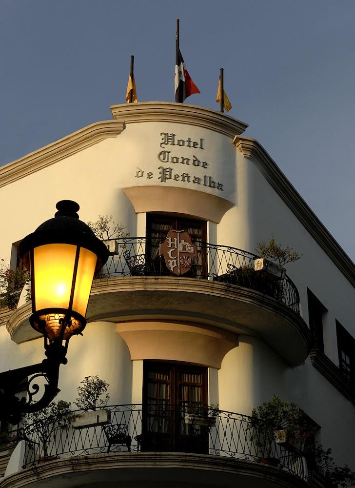 Hotel Conde de Peñalba - Featured Image