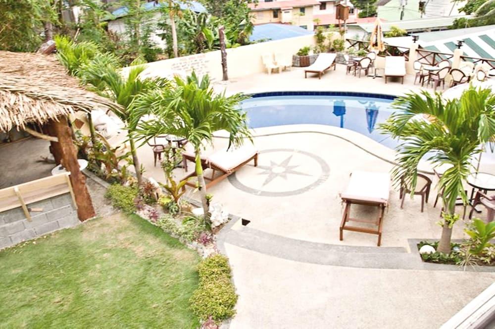 Oriental Sabang Hill Resort - Outdoor Pool