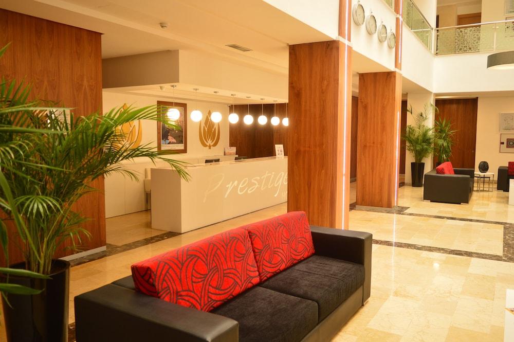 Prestige Hotel - Lobby Sitting Area