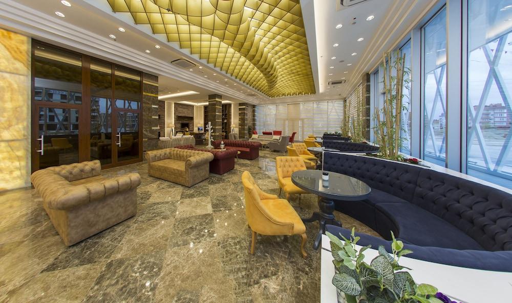 Gherdan Gold Hotel - Lobby Sitting Area