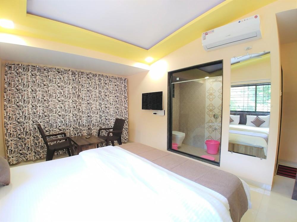Hotel Mangal Residency - Interior Detail