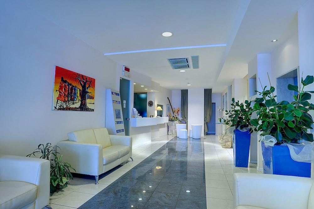 Hotel Cristallo Riccione - Lobby