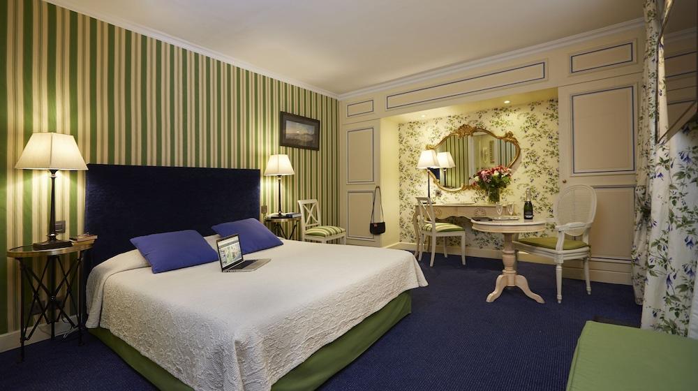 Hotel Beaubourg - Room
