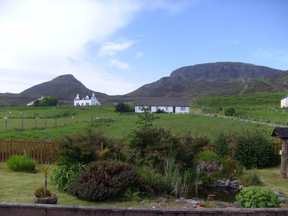 Gairloch View Holiday Cottages - 'kenmore' & 'anmara' - Featured Image