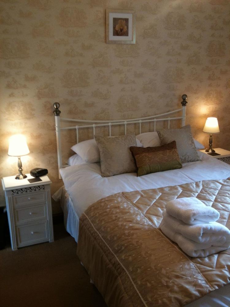 Ashbank Lodge Bed and Breakfast - Guestroom