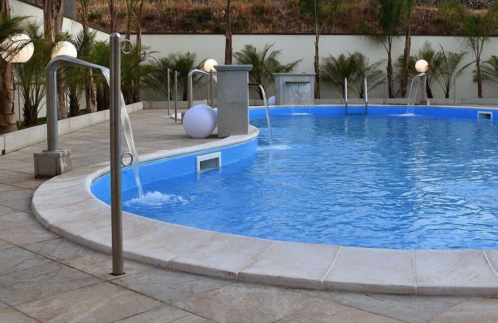 هوتل ريفييرا أتزورا - Outdoor Pool