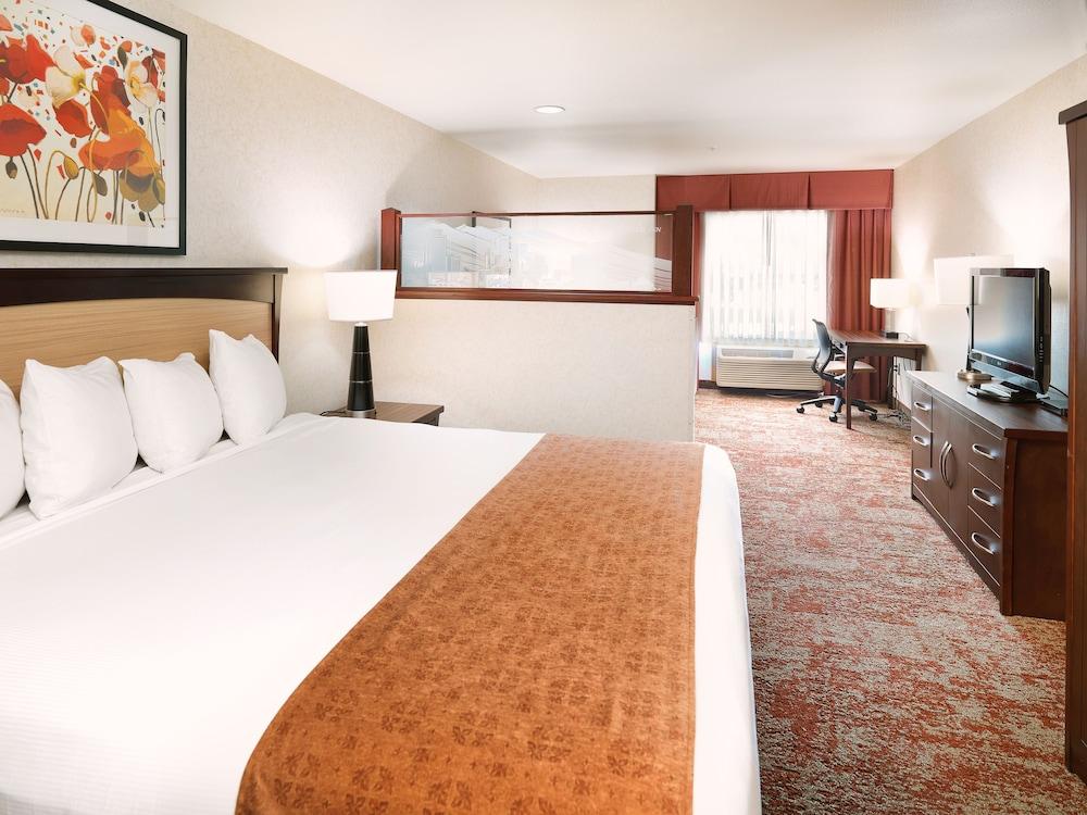 Crystal Inn Hotel & Suites Salt Lake City - Room