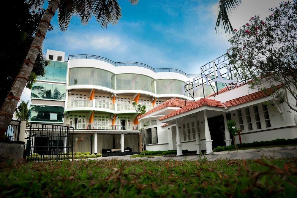 Ceylon Sea Hotel - Exterior