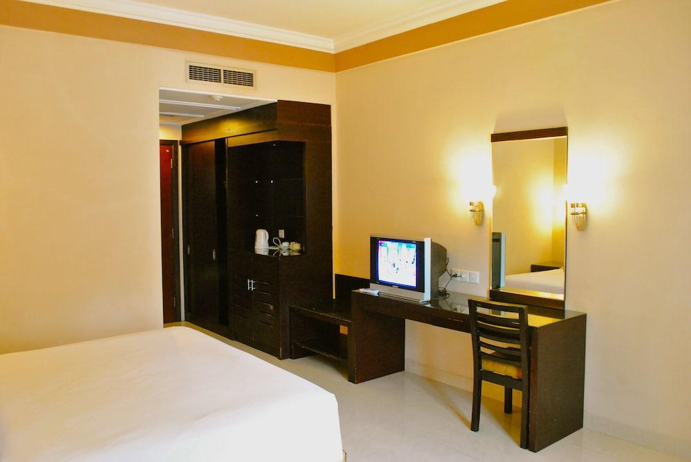 Hotel Nuansa Indah - Room