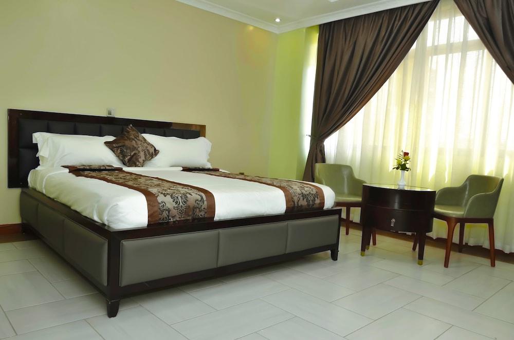 Lagos Hotel - Featured Image