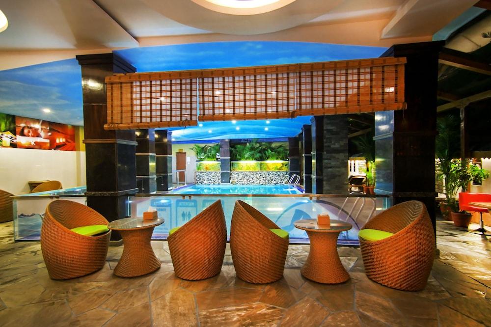 Kuti Resort and Spa - Lobby Lounge