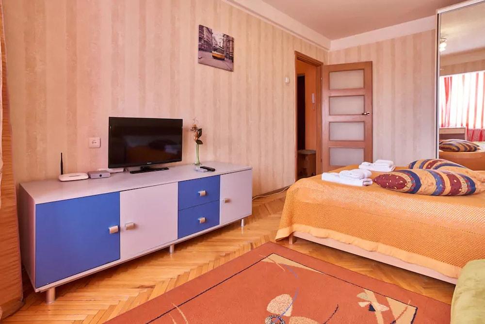 Home-Hotel Raisy Osipkinoy 7A - Room