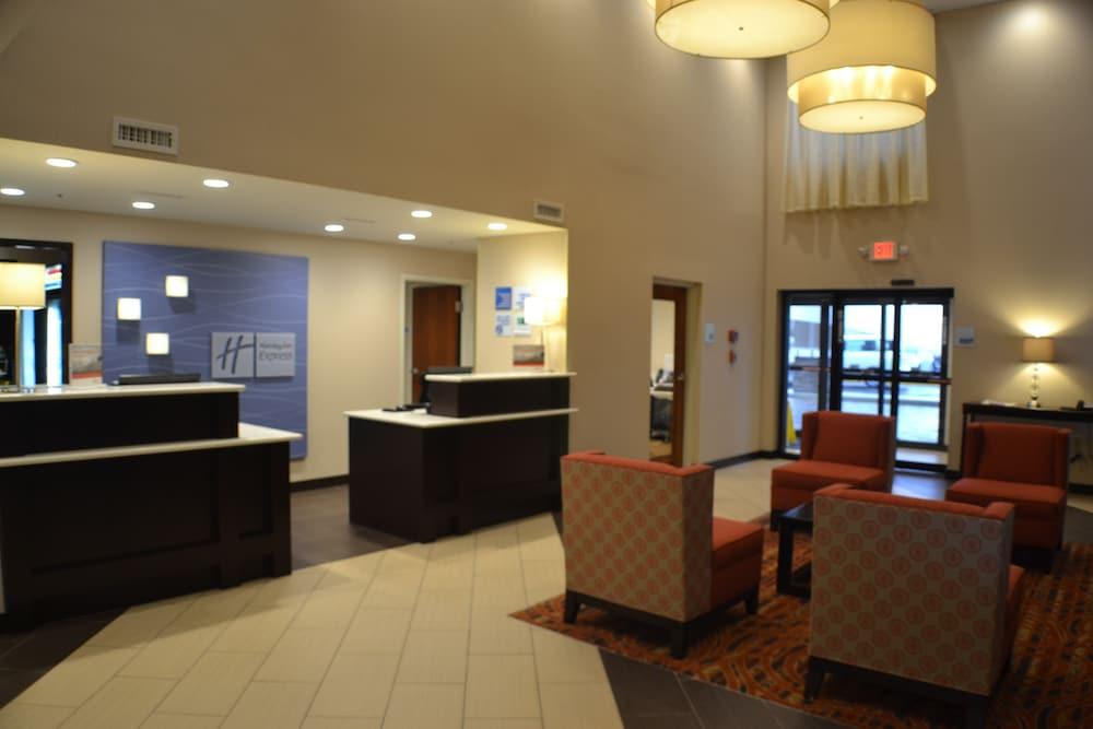 Holiday Inn Express and Suites Indianapolis W- Airport Area, an IHG Hotel - Exterior