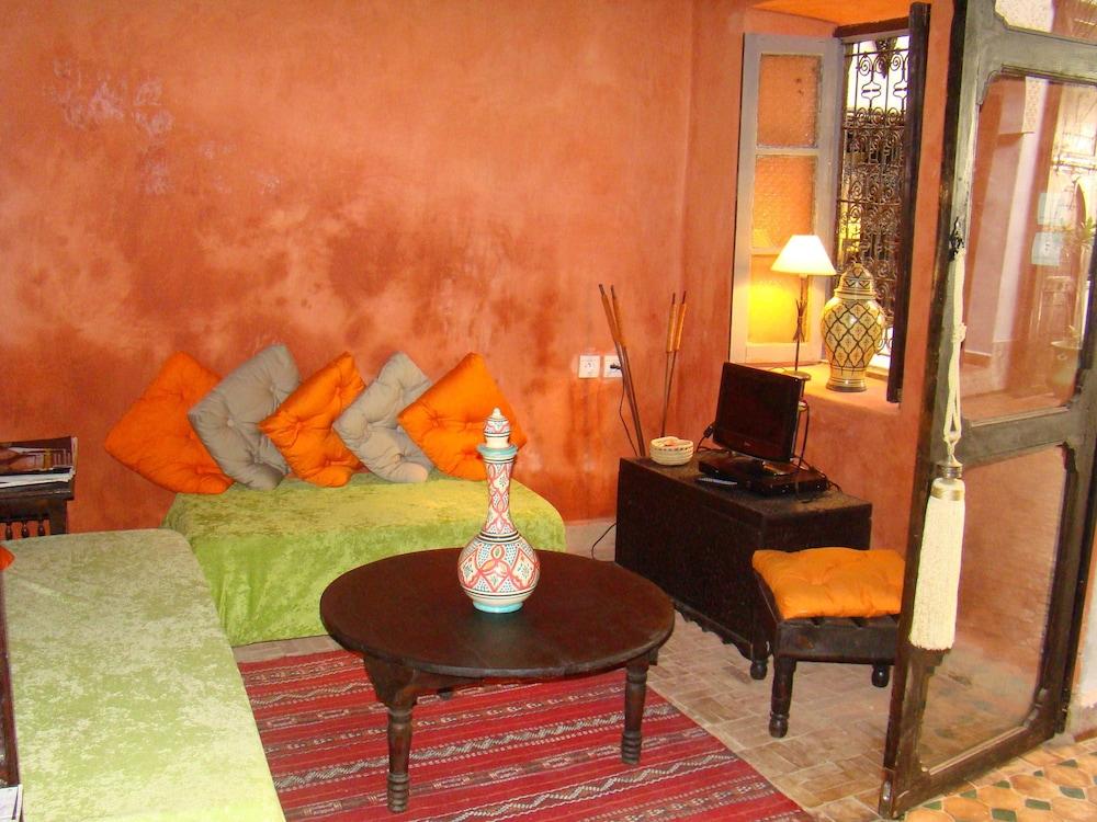 Riad Menthe Et Citron - Lobby Sitting Area