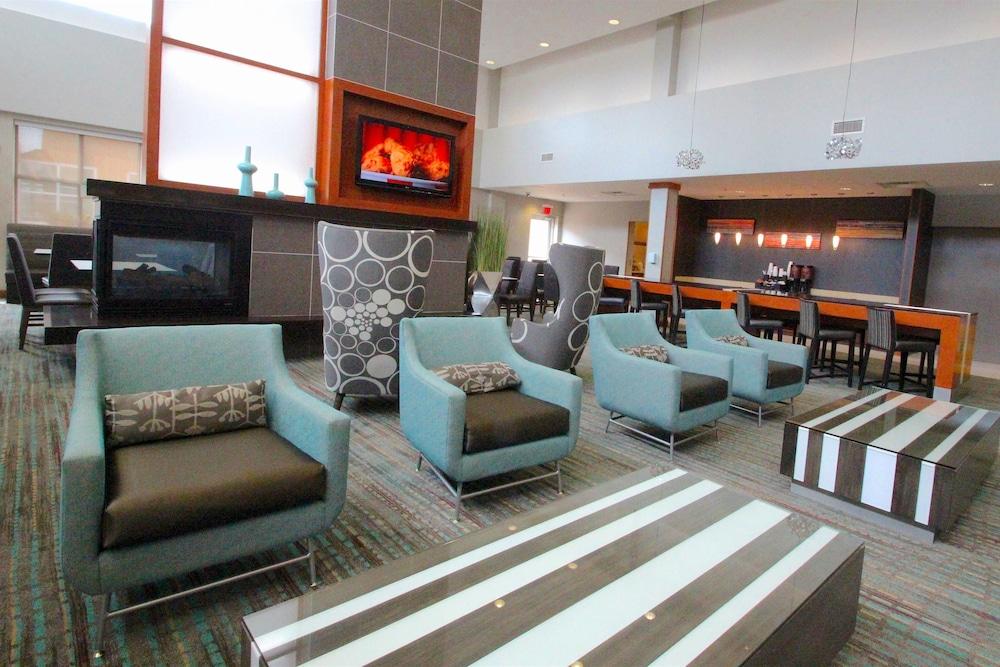 Residence Inn Newport News Airport - Lobby